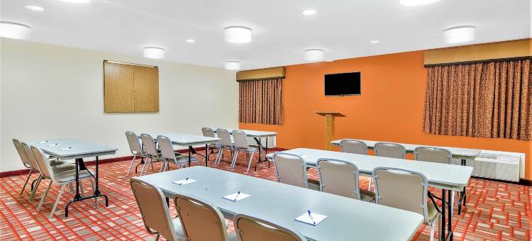 斯普林菲尔德南65号公路呗盟套房酒店(Baymont by Wyndham Springfield South Hwy 65)图片