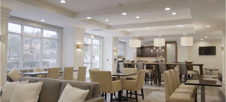 哈兰代尔海滩阿文特拉希尔顿欢朋酒店(Hampton Inn Hallandale Beach-Aventura)图片