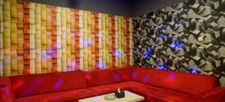 乌尔班维尤酒店-德迪加亚布勒贝斯(Urbanview Hotel Dedy Jaya Brebes)图片