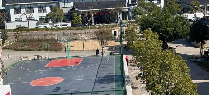 聚龙别墅格园婚庆游玩可包栋坐山客民宿(聚龙大道2号分店)图片