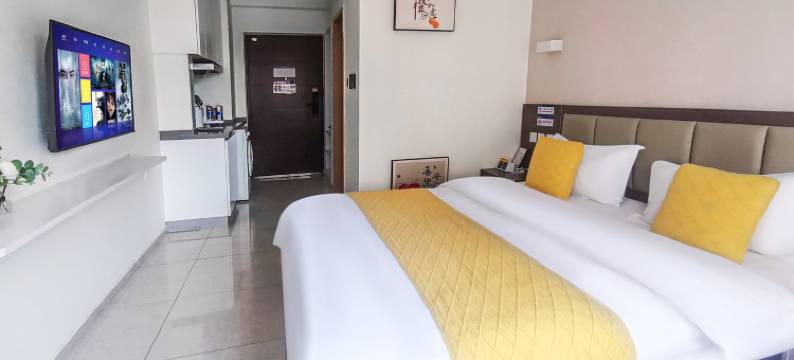 小拾光房东民宿(凤凰北路分店)图片