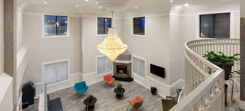 休斯顿布鲁克霍洛呗盟酒店(Baymont by Wyndham Houston Brookhollow)图片