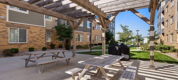 温德姆堪萨斯城-奥佛兰公园WaterWalk长住酒店(WaterWalk Extended Stay Kansas City - Overland Pk)图片