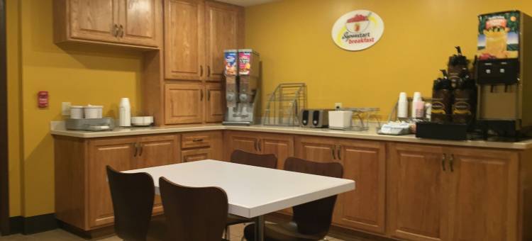 肯莫尔-布法罗-尼亚加拉瀑布地区速8酒店(Super 8 by Wyndham Kenmore/Buffalo/Niagara Falls Area)图片