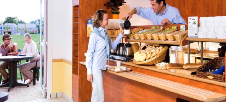 奥尔良西卢瓦尔河畔默恩宜必思快捷酒店(Ibis Budget Orléans Ouest Meung-Sur-Loire)图片