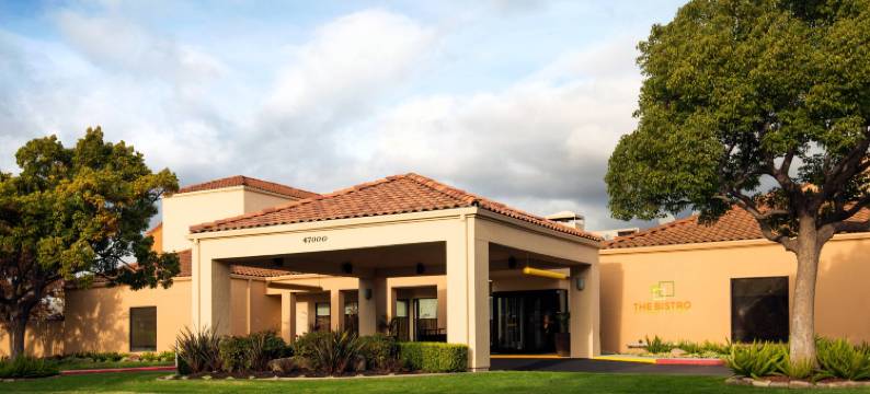 弗里蒙特硅谷万怡酒店(Courtyard Fremont Silicon Valley)图片