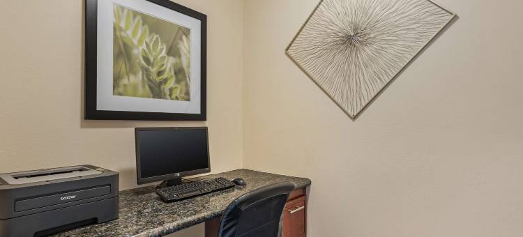 皮尼伍兹贝斯特韦斯特酒店(Best Western Pineywoods Inn)图片