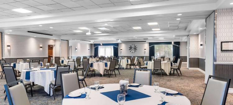 阿比贝斯特韦斯特优质酒店(Best Western Plus Abbey Inn)图片