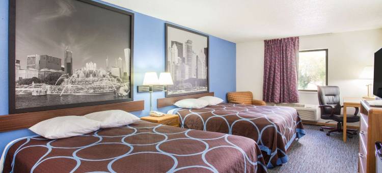 蒙莫斯温德姆速8酒店(Super 8 by Wyndham Monmouth IL)图片