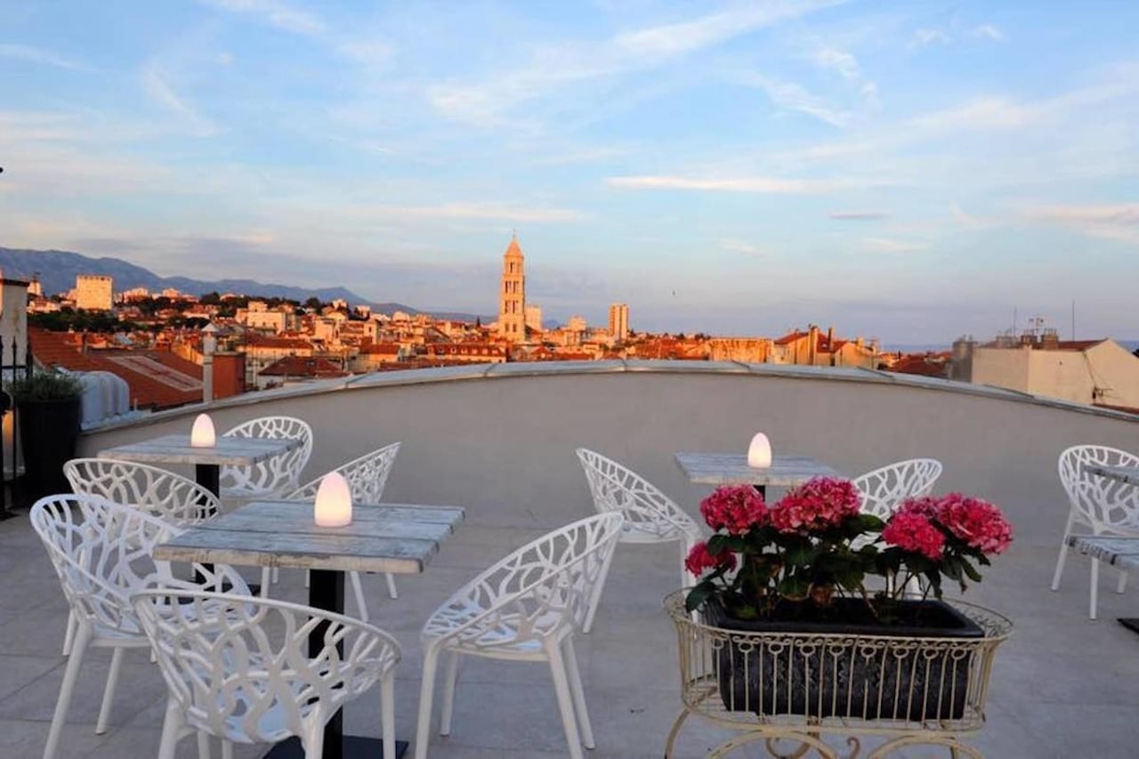 Plaza Marchi Old Town - Mag Quaint & Elegant Boutique Hotels Over view