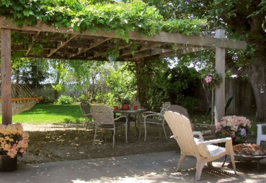 Cottage on Armstrong Hotel Overview