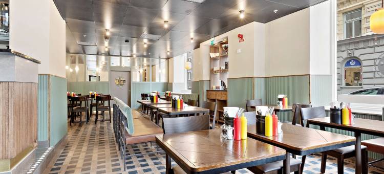 贝斯特韦斯特 108 酒店(Best Western Hotel at 108)图片