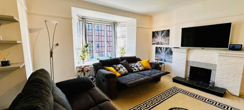 Gerrardscross - Stay4 - 停车 - 宠物可 - 温布利(GerrardsCross - Stay4 - Parking - Petsok - Wembley)图片