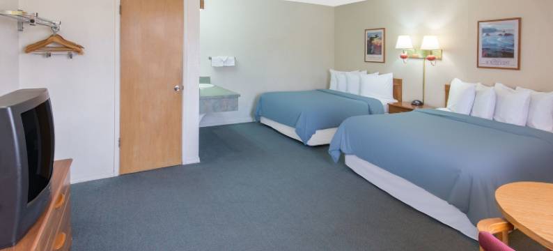 克雷申特城旅程住宿酒店(Redwood Inn)图片