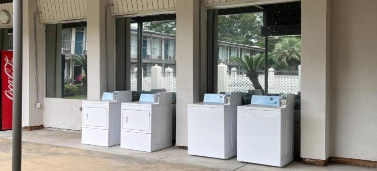 亚拉巴马州贝米内特 6 号汽车旅馆(Motel 6 Bay Minette, Al)图片