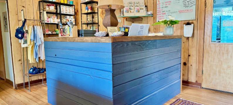 利曼图尔旅馆(Limantour Lodge)图片