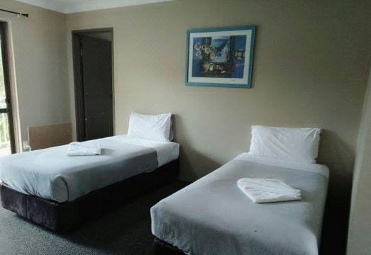 Excelsior Motor Inn Hotel Overview