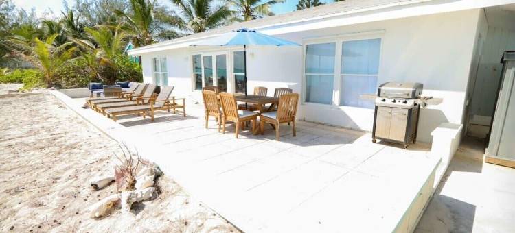 直接海滩的白棕榈别墅 - 塔湾(Beachfront White Palm Villa - Tar Bay)图片