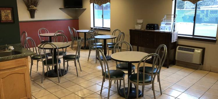 多蓝湖速8酒店(Super 8 by Wyndham Coeur d'Alene)图片