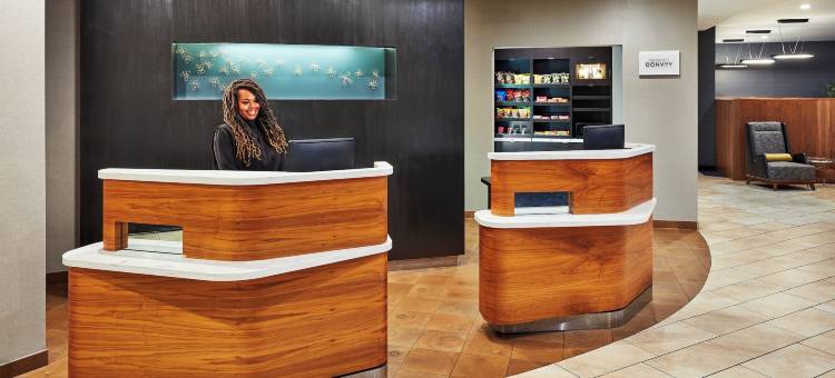 纳帕谷瓦列霍万怡酒店(Courtyard Vallejo Napa Valley)图片