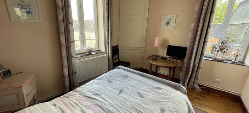 奥里尼昂蒂耶拉什民宿(Chambres D’hôtes d'Origny-en-Thierache)图片