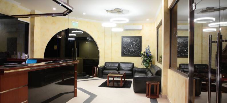 皇后酒店(Queens Hotel Angeles City)图片