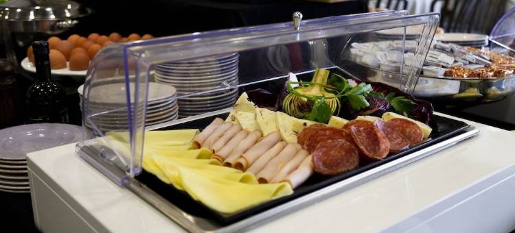 塞勒内酒店 波梅齐亚(Hotel Selene Pomezia)图片