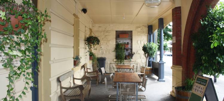 米奇波尔基科罗伊特酒店(Mickey Bourke's Koroit Hotel)图片