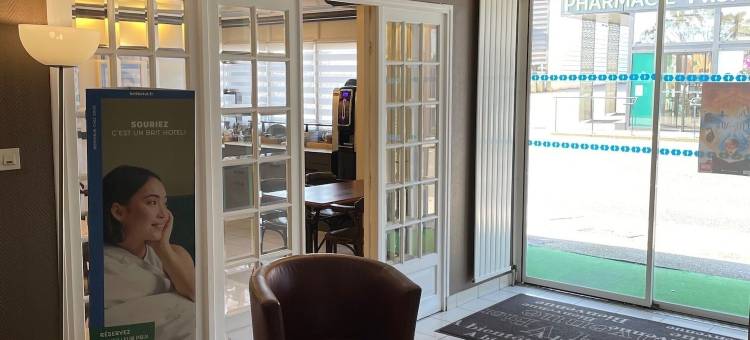 瑟保奥克特维尔布里特酒店(Brit Hotel Cherbourg)图片