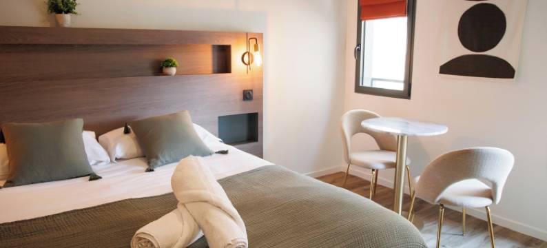 勒科罗特公寓酒店 - 自助入住(Appart'hôtel le Corot - Accès Autonome - Saint-Junien Centre)图片