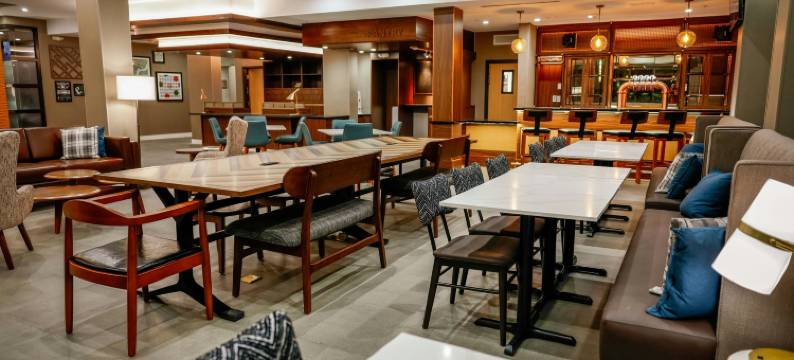 奥斯汀机场福朋喜来登酒店(Four Points by Sheraton Austin Airport)图片