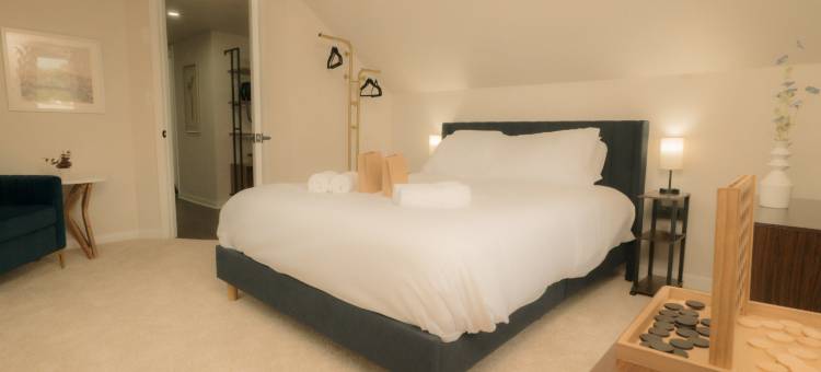 Modern Comforts with Smart Amenities - Stylish Cozy Oasis图片