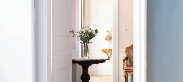 博洛涅弗勒梅尔(The Stay Well)图片