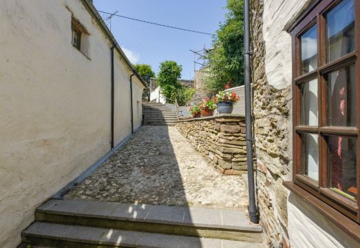 Samuels Cottage Hotel Overview