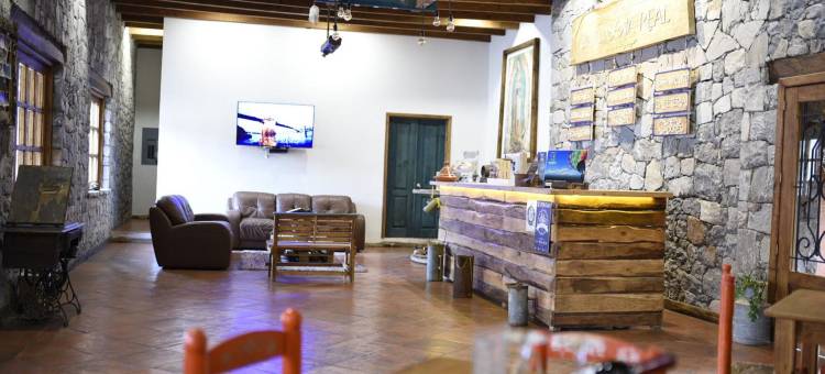 里尔华斯卡卡索纳酒店(Hotel la Casona Real)图片