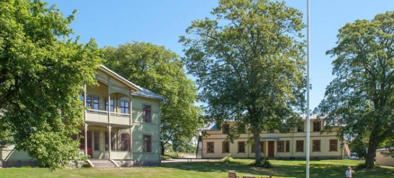隆内比·布朗斯帕·凡卓赫住宿加早餐旅馆(Ronneby Brunnspark Vandrarhem Och B&B)图片