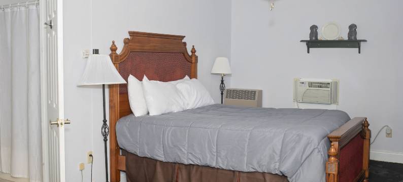 山林长屋汽车旅馆(Longhouse Lodge Motel)图片