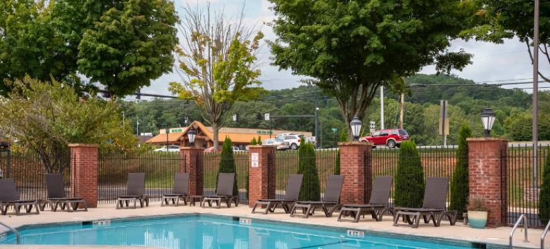 阿克伦吉尔克里斯特路伊克诺拉奇旅馆(Comfort Suites Outlet Center)图片