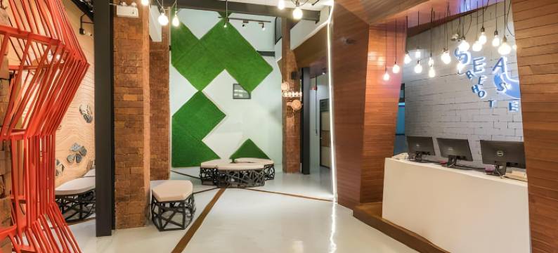 中天海滩浪翠园酒店(Sea Crest by Jomtien)图片