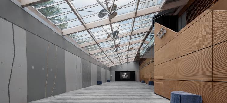 希尔顿日内瓦会议中心酒店(Hilton Geneva Hotel and Conference Centre)图片