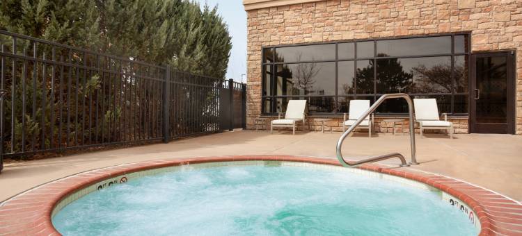 丹佛国际机场希尔顿大使套房酒店(Embassy Suites by Hilton Denver International Airport)图片