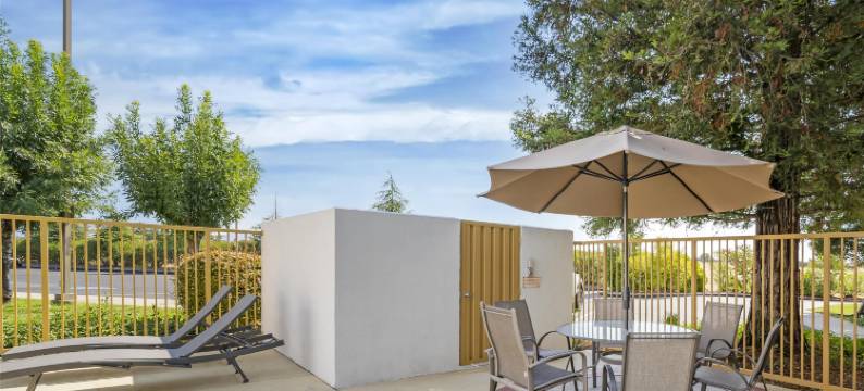 双景贝斯特韦斯特优质套房酒店(Best Western Plus Twin View Inn  Suites)图片