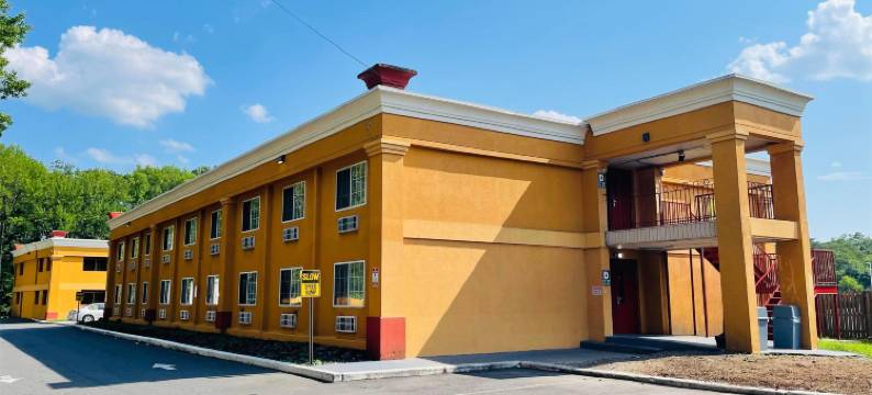 速8酒店-由温德姆管理-格洛斯特(Super 8 by Wyndham Gloucester)图片