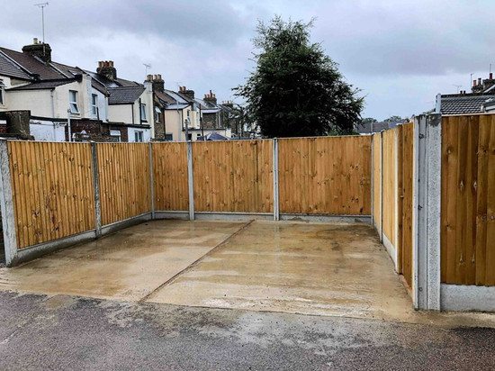 阿德利夫的靠近海滩的时尚住宅