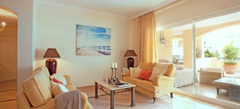 Apartment in Marbella near Sandy Beach图片