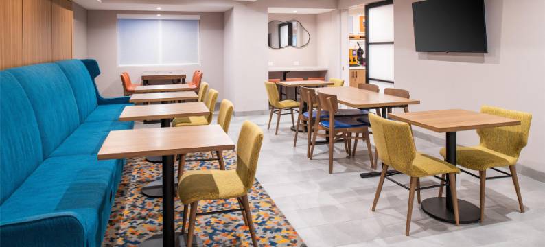 科斯塔梅萨纽波特海滩希尔顿欢朋酒店(Hampton Inn by Hilton Costa Mesa Newport Beach)图片