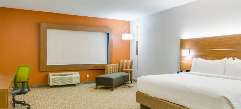 拉塞尔维尔套房智选假日酒店(Holiday Inn Express & Suites RUSSELLVILLE by IHG)图片