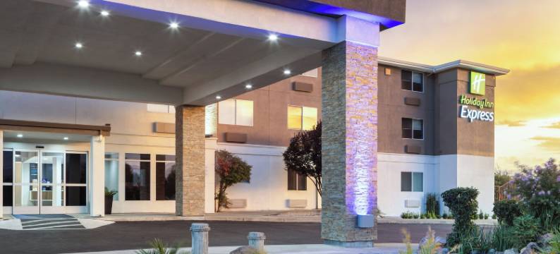 雷丁北智选假日酒店, IHG旗下(Holiday Inn Express Redding North, an IHG Hotel)图片