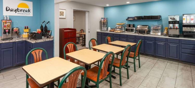 鹰河戴斯酒店(Days Inn by Wyndham Eagle River)图片