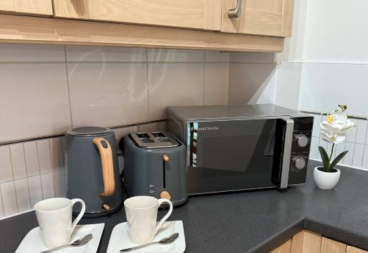 City Centre Apartment - Free Parking - Sleeps 4 Hotel Overview